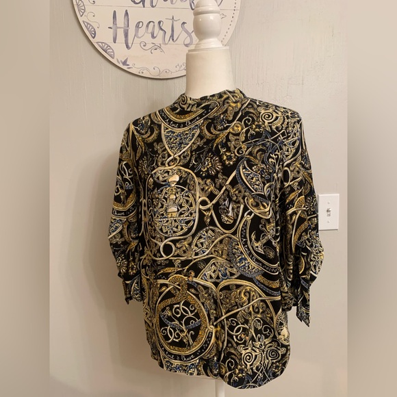 H&M Tops - H&M Black and Gold Patterned Top